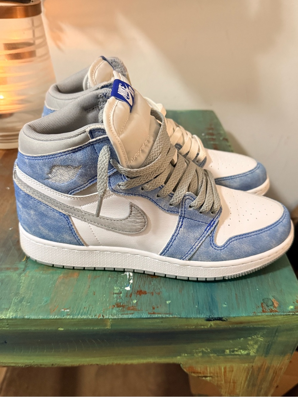 Air Jordan 1 Retro High OG GS Hyper Royal size 7Y - Picture 3 of 9